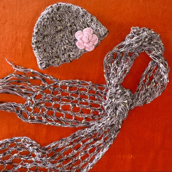 Vintage Accessories - 🍁 1970s Soft Beanie Fuzzy Scarf w Fringe Boho Set Perfect gift for vintage love